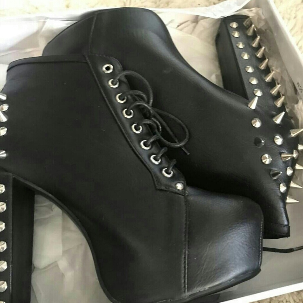 Hawt shoes